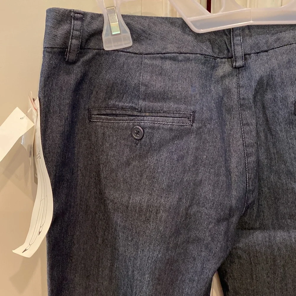 Larry Levine stretch Low rise jeans Size 4 32 in inseam